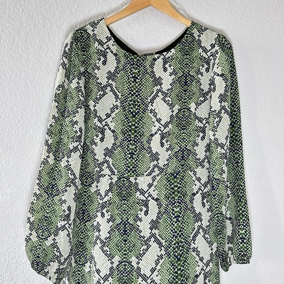NWT Anthropologie‎ Glamorous Green Snakeskin Print Midi Dress Size Medium - Picture 7 of 15